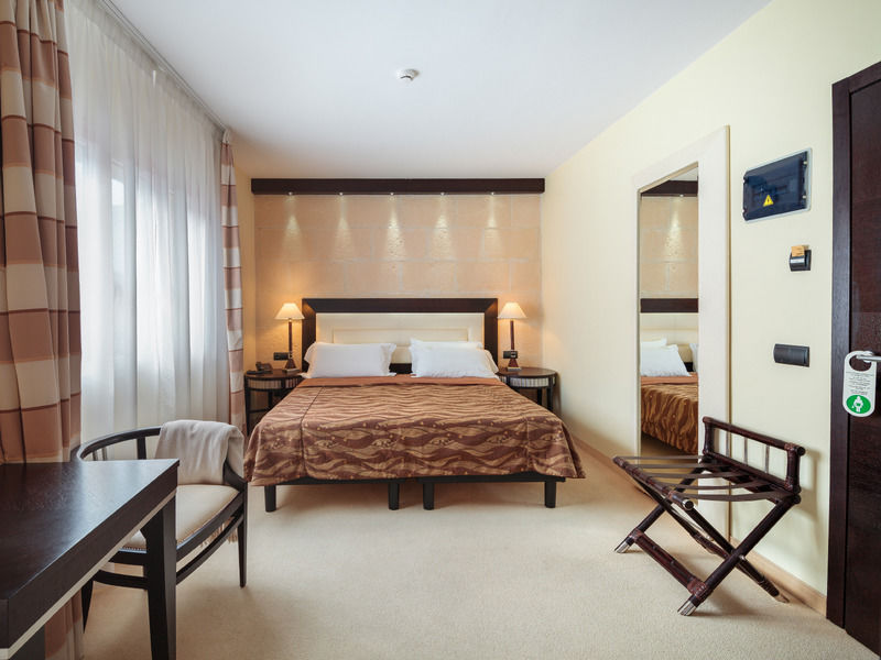 Hotel San Miguel Mahón Екстериор снимка